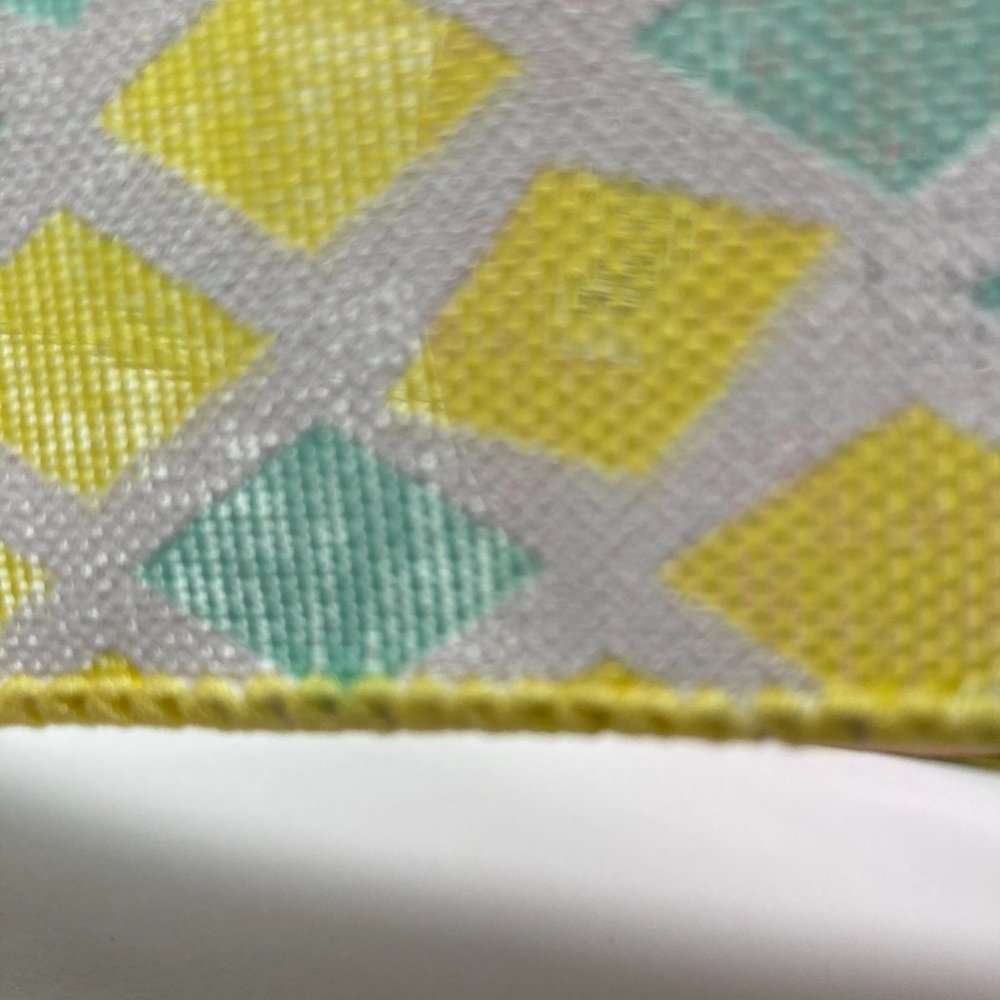 Wired Ribbon Spring Diamond 2.5" Yellow Green - Picture 9 of 13